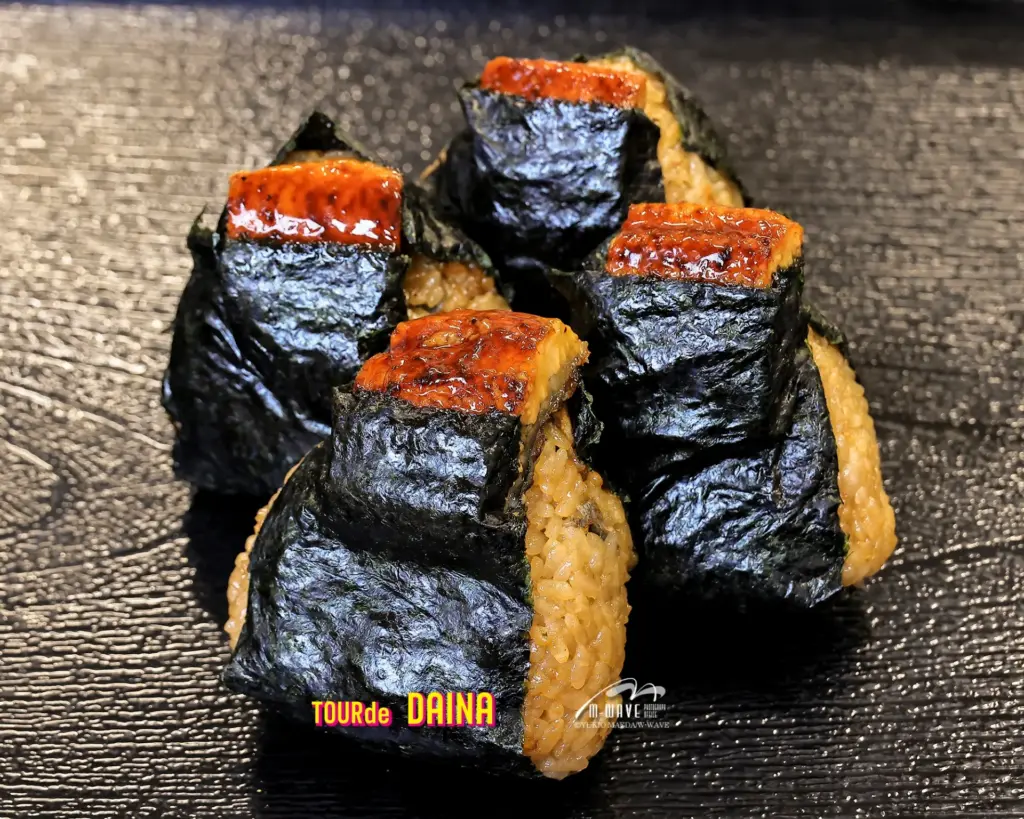 そすいの郷協力によるエイド限定メニュー『うなぎり』。鰻とご飯を贅沢に使ったおにぎり
